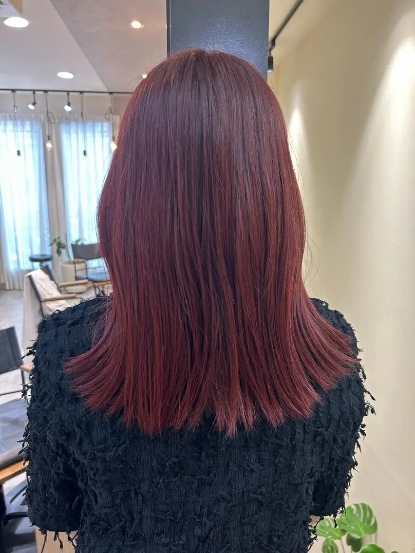 セミロング カラー ブリーチ ブリーチなしカラー レッドカラー カット ヘアカラー トリートメント hubhair レイヤー/透明感のヘアスタイル