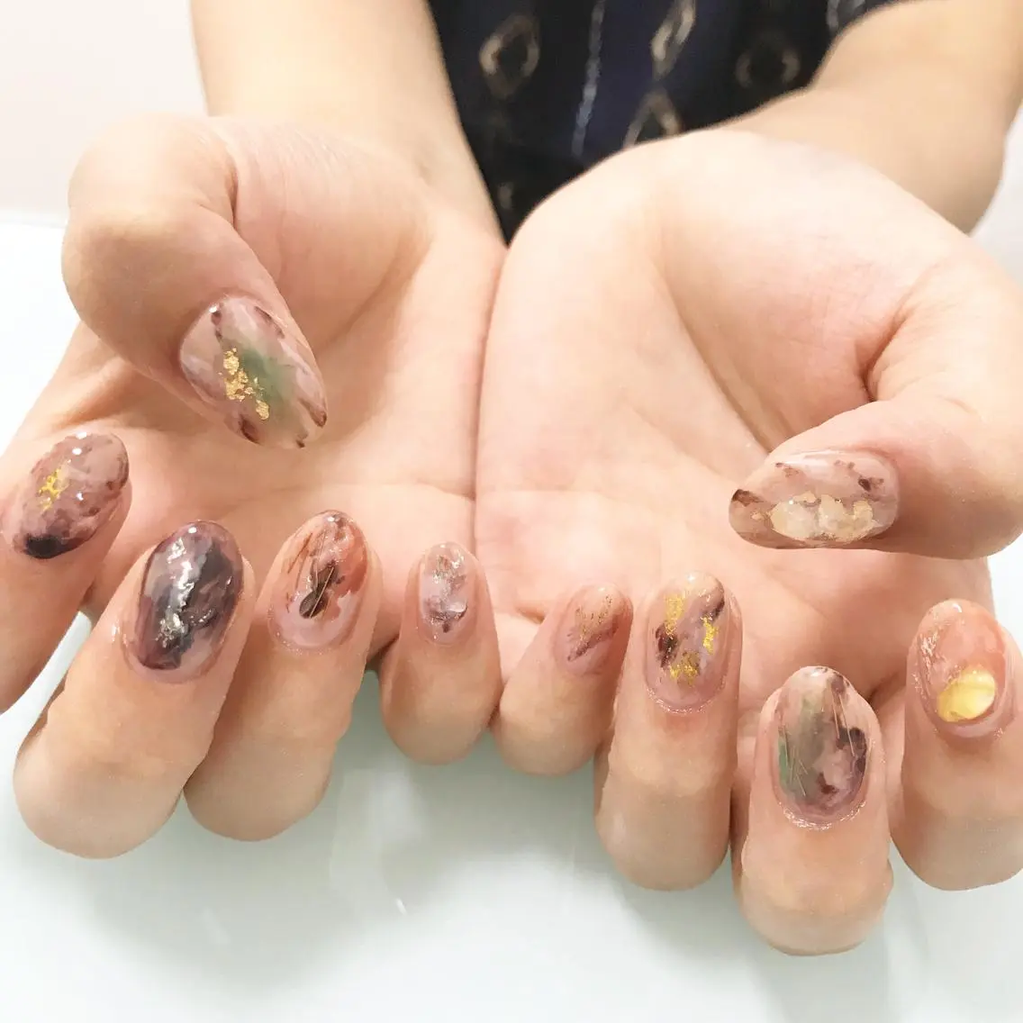 ネイル 板垣 綾乃のネイルデザイン