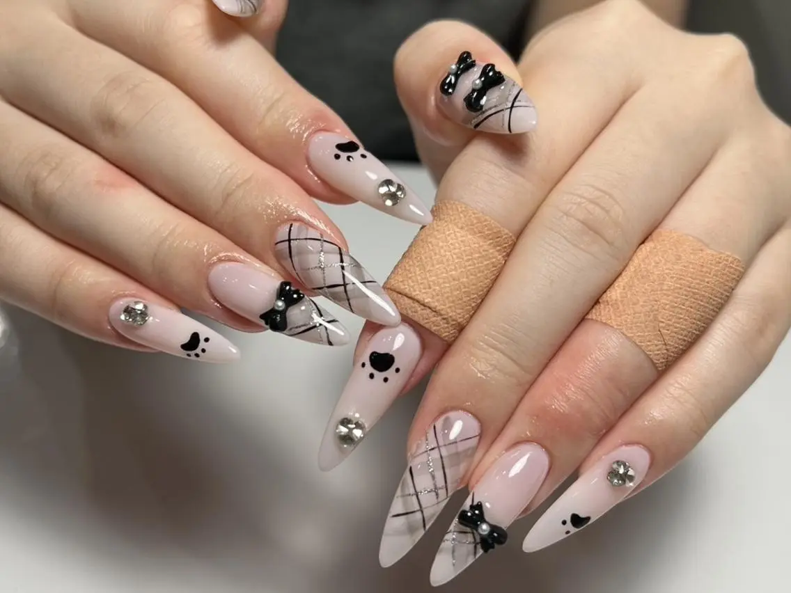 ネイル アニマル柄 べっ甲ネイル ボルドー ブラウン ジェルネイル Mio💖Belle Nail Salonのネイルデザイン