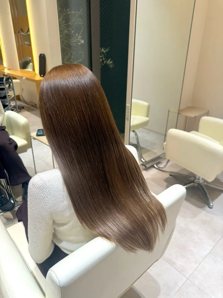 カラー yana /ブリーチモデルのヘアスタイル