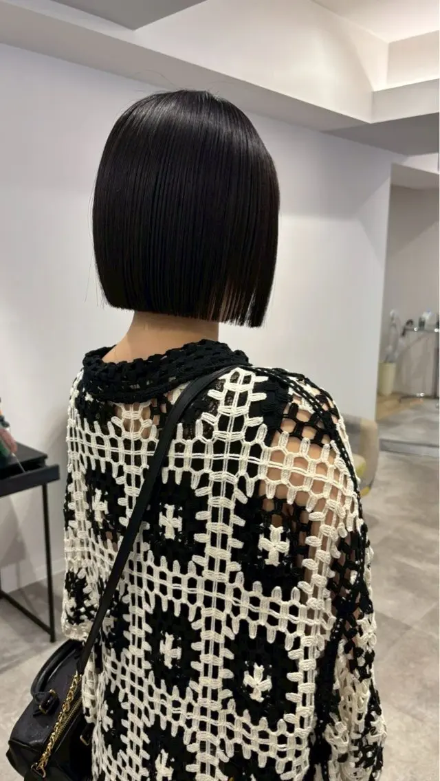 ショート カラー 紅都🫧赤みなし 透明感水光カラーのヘアスタイル