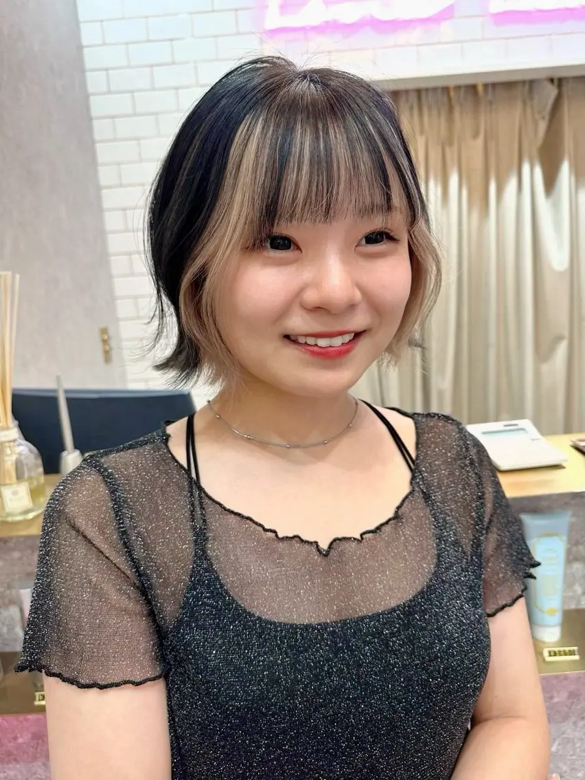 ショート カラー カット ヘアカラー トリートメント レイヤーダブルカラー KYONのヘアスタイル
