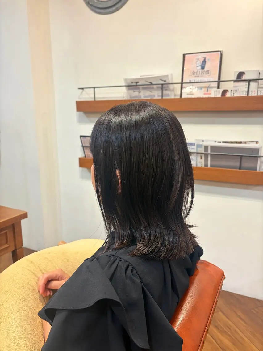 ミディアム カット ヘアカラー 三浦 美沙希🐩🩶 /  自由が丘のヘアスタイル