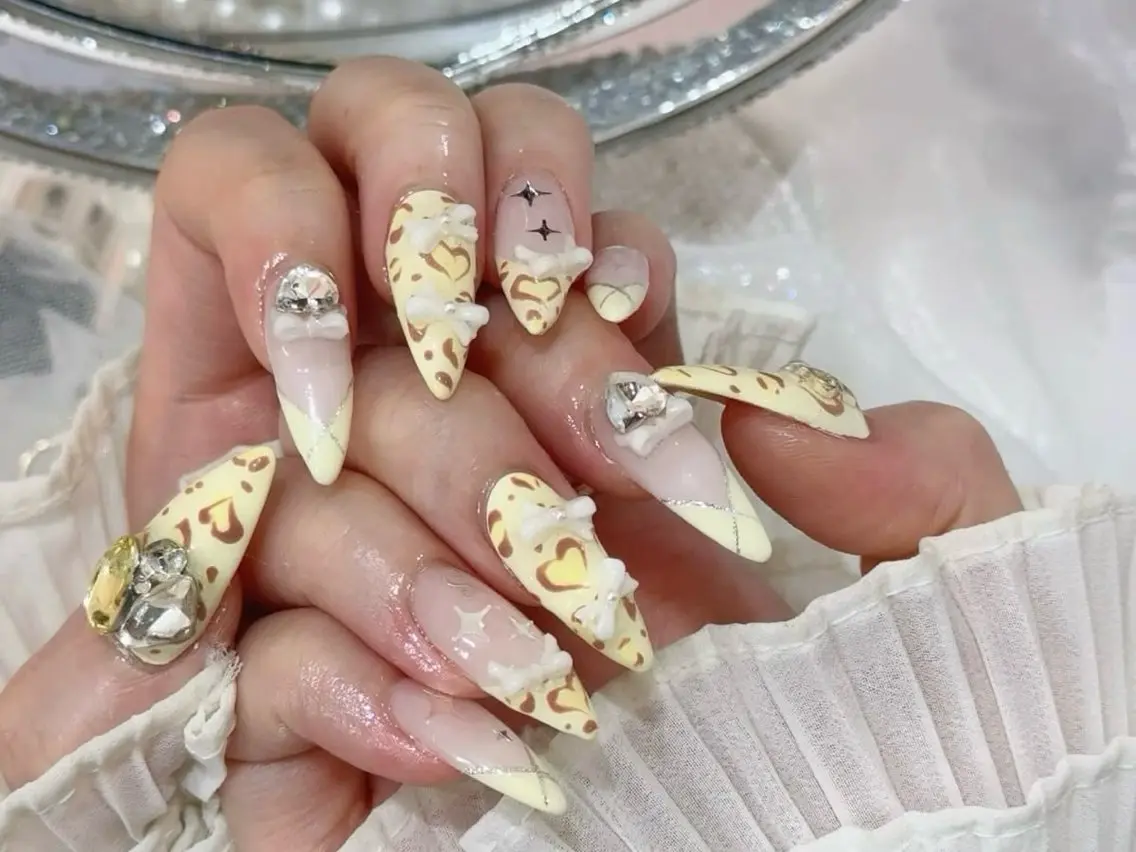 ネイル ハンドネイル hue nail1のネイルデザイン