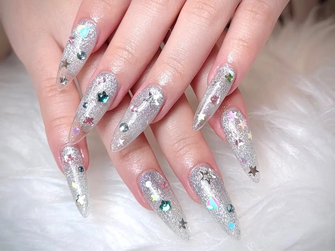 ネイル 長さ出し グラデーション キラキラネイル 韓国ネイル マグネットネイル ハンドネイル Hana Rose Nailのネイルデザイン