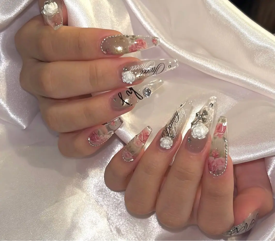 ネイル チークネイル 長さ出し フラッシュネイル フレンチネイル グラデーション ハンドネイル Lenie Nail Salonのネイルデザイン