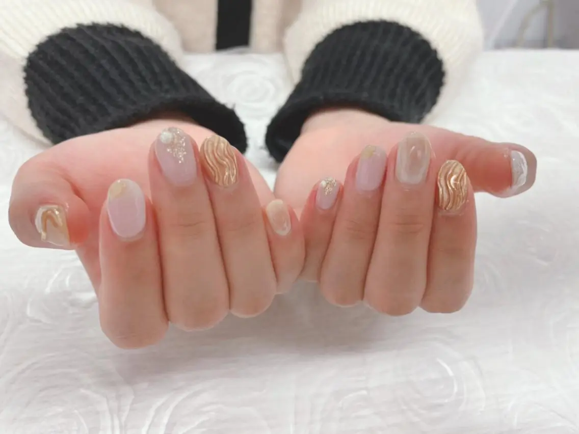 カラー ネイル ニュアンスネイル 芦辺 香奈のネイルデザイン