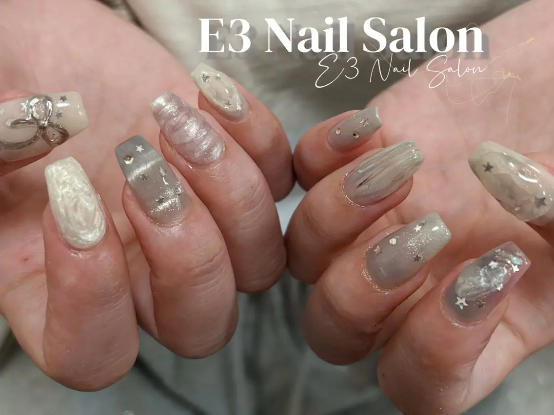 ネイル 桜ネイル フレンチネイル ジェルネイル ガラスフレンチ グラデーション ハンドネイル E3 Nail Salonのネイルデザイン