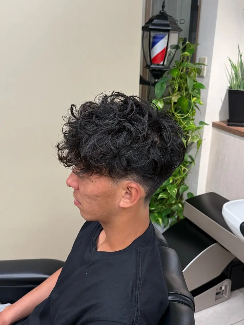 ショート メンズ メンズパーマ 刈り上げ カット ヘアセット フルハタヒロト 六本木理容師のヘアスタイル