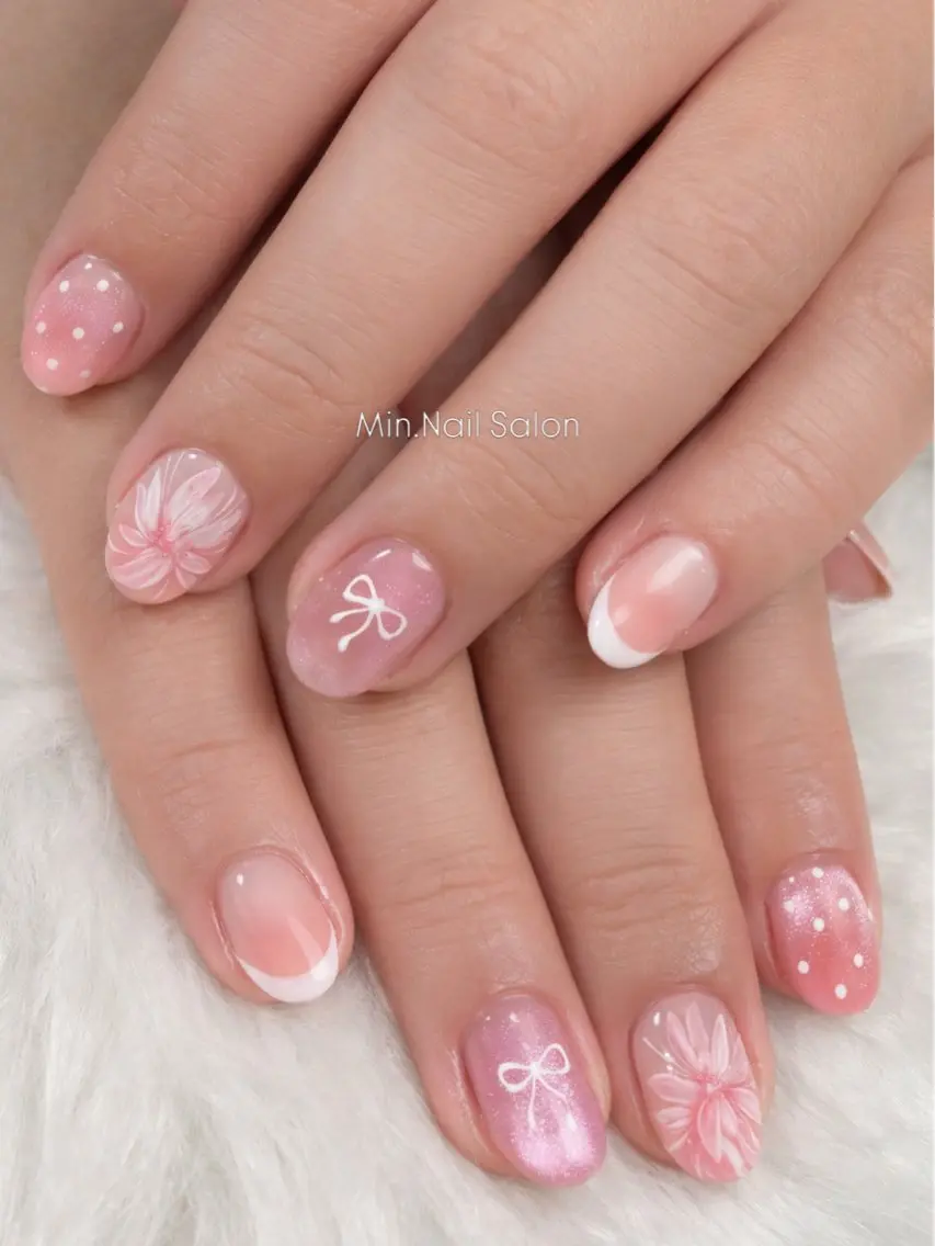 ネイル フラワーネイル ジェルネイル ガーリー ピンク リボン ハンドネイル Min. Nail Salonのネイルデザイン