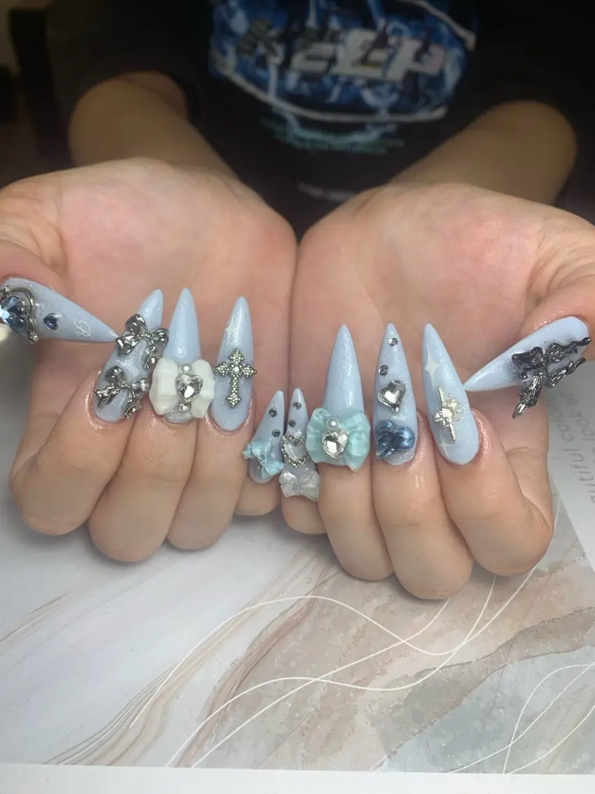 ネイル フレンチネイル ジェルネイル 韓国ネイル マグネットネイル マグネットフレンチ akina nailsのネイルデザイン