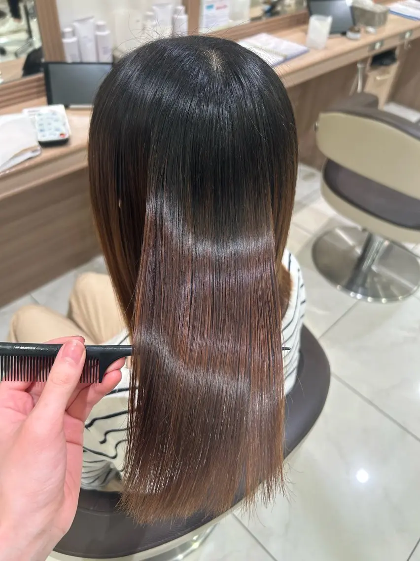 ミディアム 縮毛矯正 山内 星愛🫧のヘアスタイル