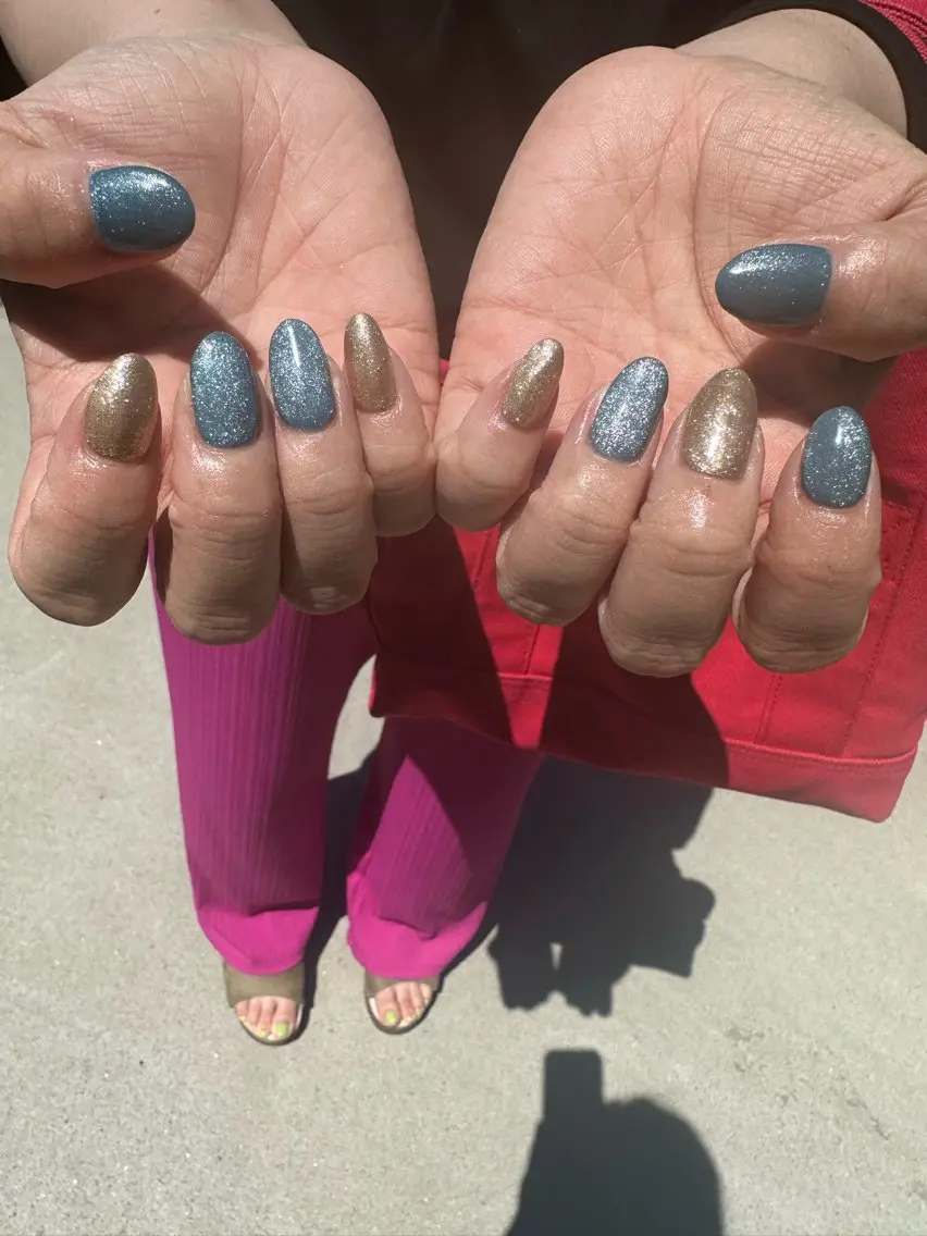ネイル キラキラネイル ラメ(グリッター) マグネットネイル nailroom Anmie.のネイルデザイン
