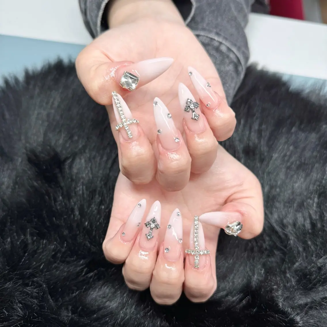 ネイル Destiny Nailsのネイルデザイン