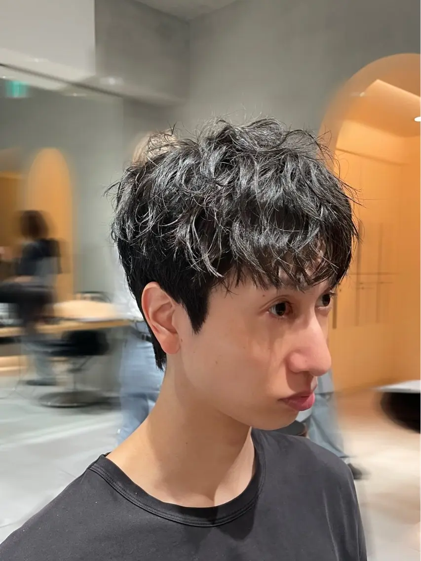 ショート パーマ メンズ ブリ—チ🌈カラ— 🌀パ—マ🌿ちえのヘアスタイル