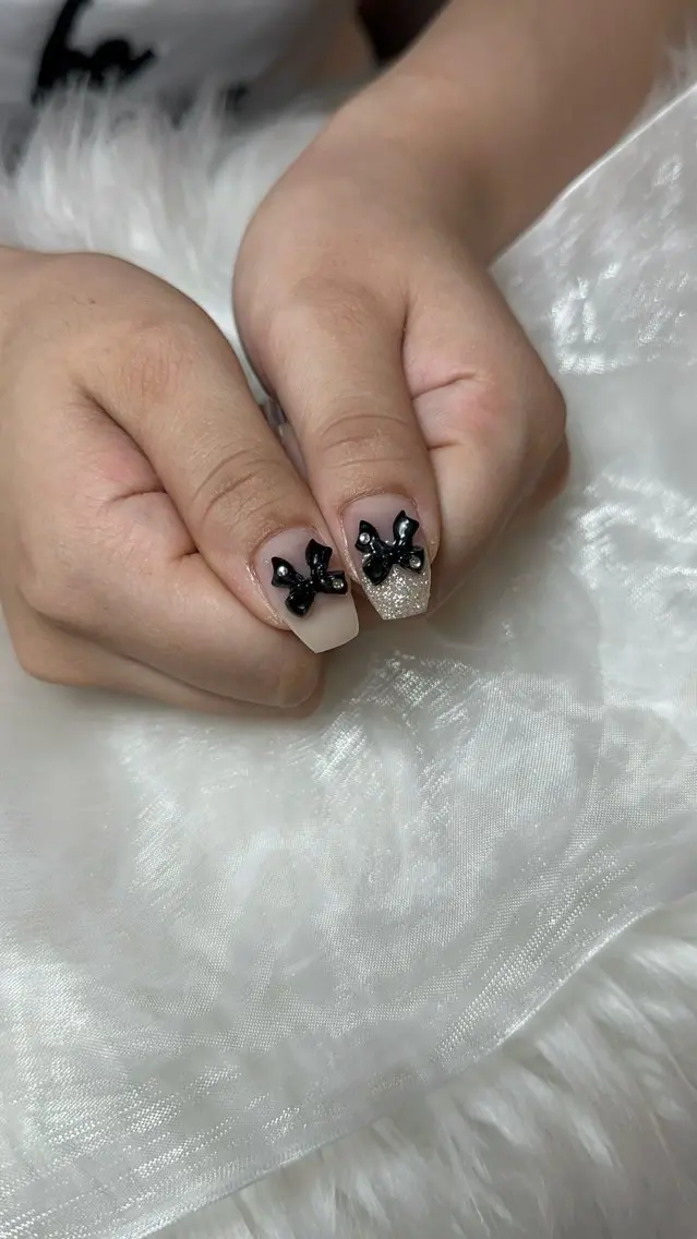 ネイル Laula🤍 ayakaのネイルデザイン