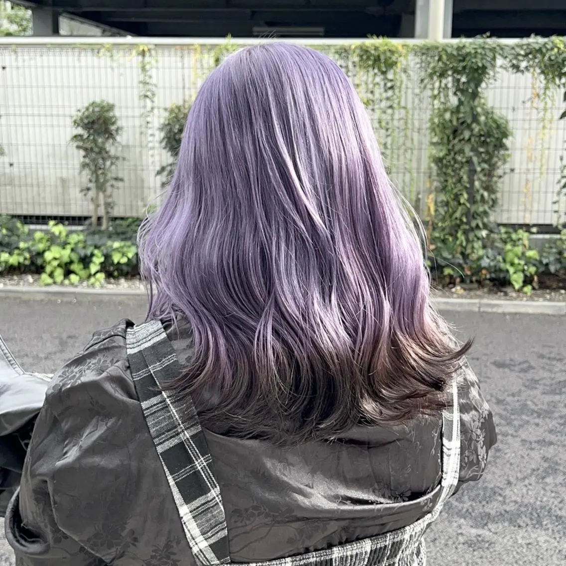 セミロング 🩵albis/めい 大宮/ブリーチ🦋のヘアスタイル