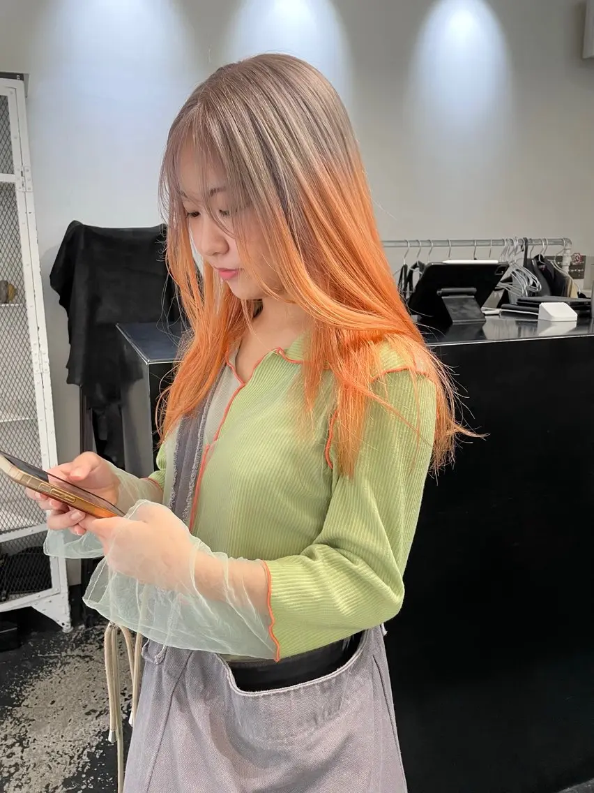 ロング カラー ヘアアレンジ ブリーチ デザインカラー オレンジ カット ヘアカラー トリートメント 艶ハイトーン/ヘア アレンジAYAKAのヘアスタイル
