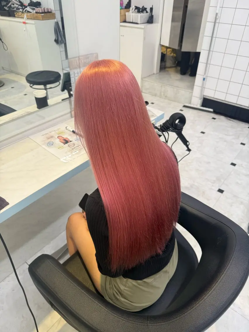 ロング カラー ハイトーンカラー 髪質改善 トリートメント 透明感×似合わせ ピンクヘアsyuyaのヘアスタイル