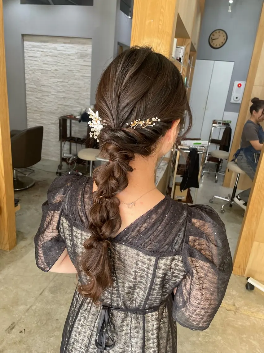 ヘアアレンジ 結婚式・ブライダル miloc かおりのヘアスタイル