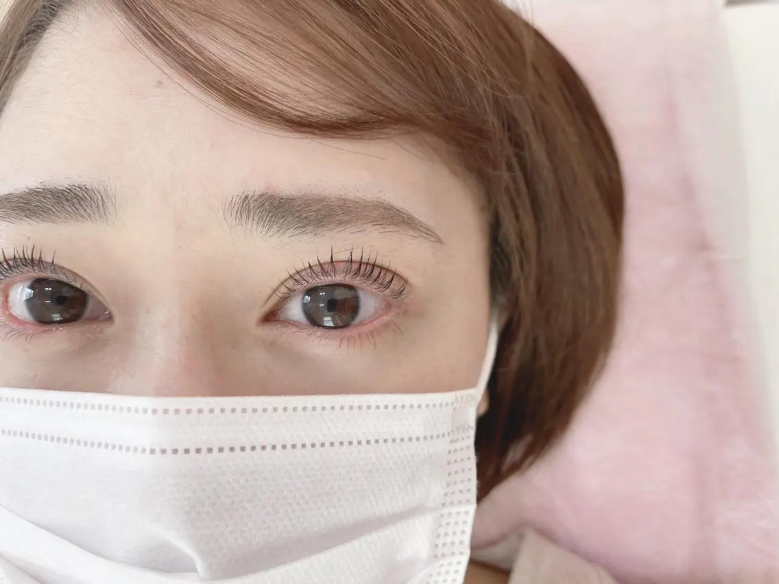 マツエク・マツパ パリジェンヌラッシュリフト eyeHbe shihoの眉毛・アイブロウイメージ