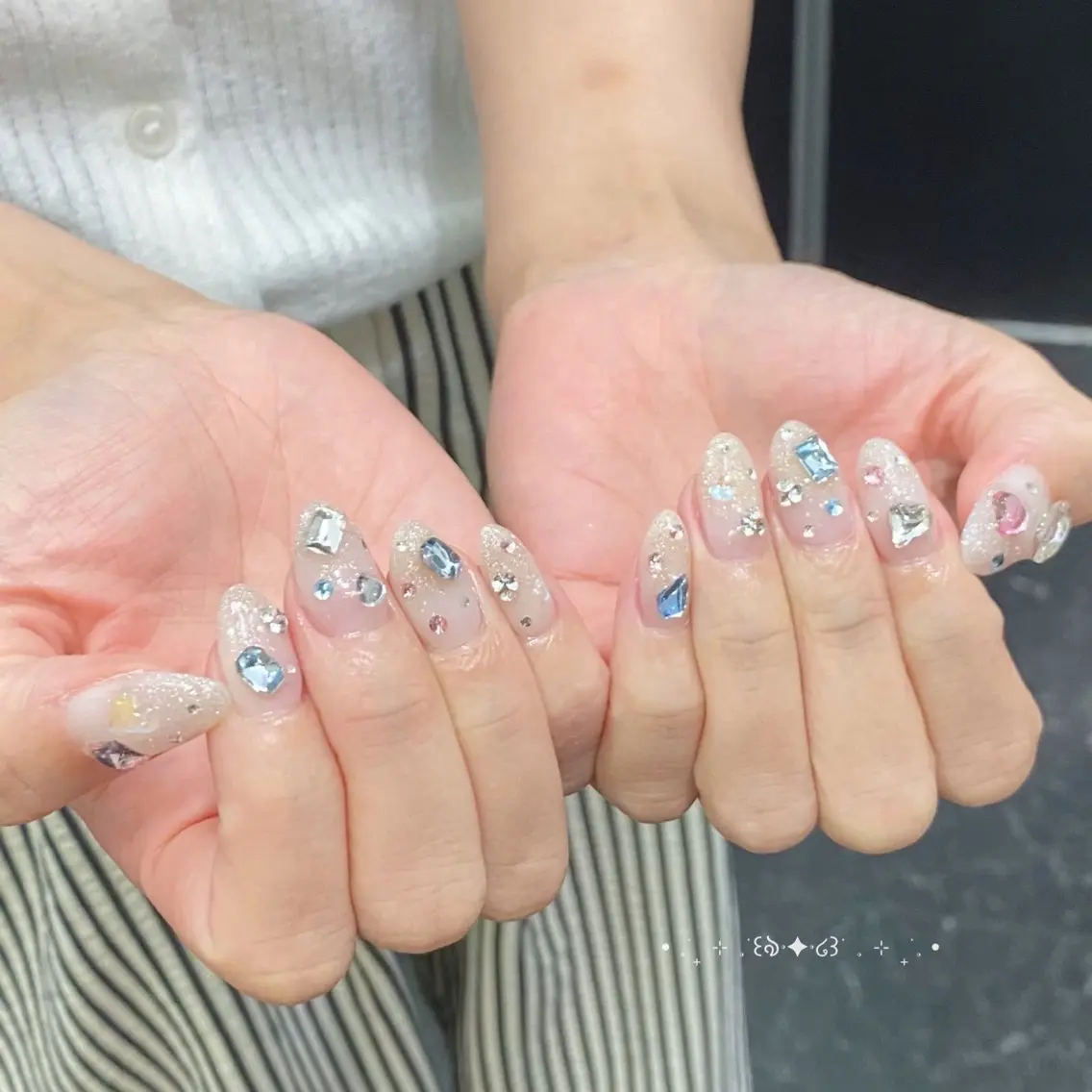 ネイル キラキラネイル ハンドネイル 🎀FLORANZ 🎀MIKAのネイルデザイン