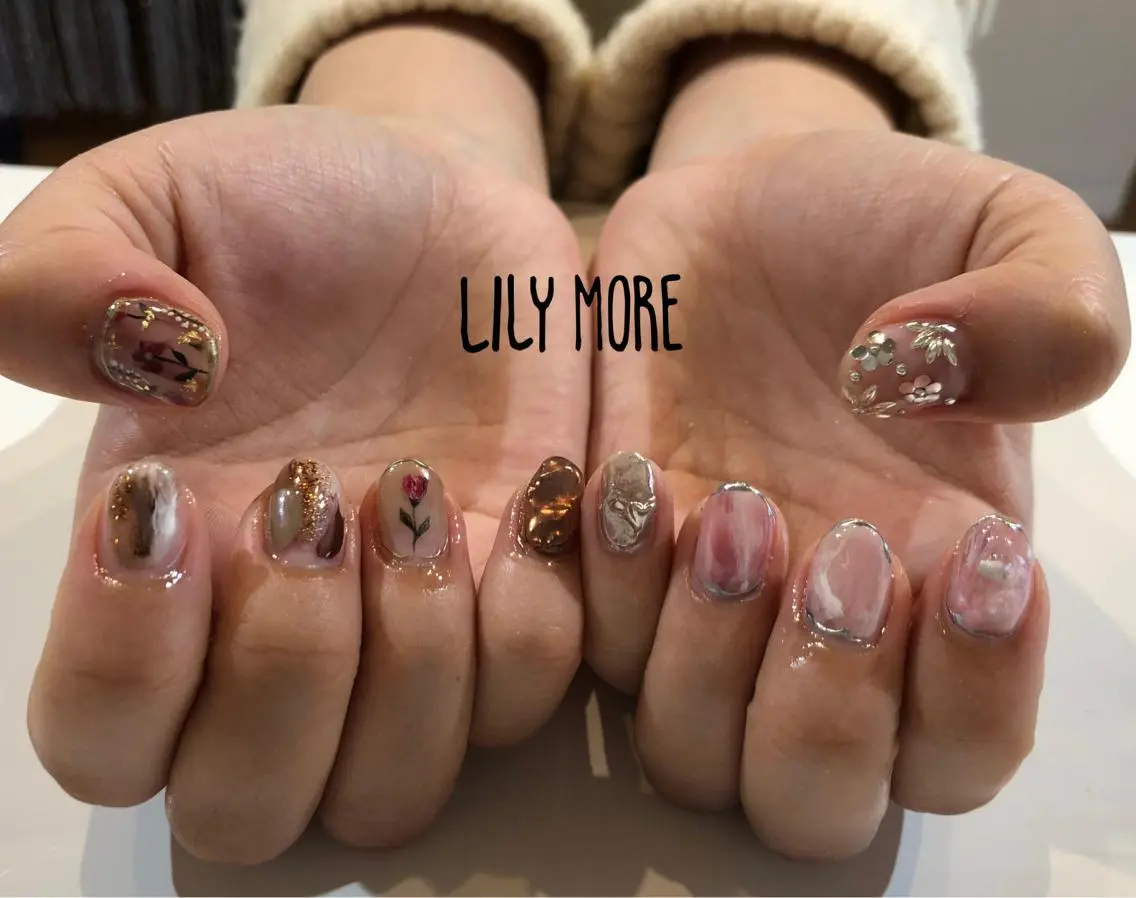 ネイル ニュアンスネイル Lily closetのネイルデザイン