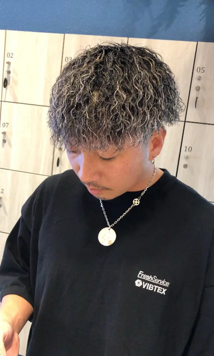 カラー パーマ メンズ メンズハイライト ハイライトカラー 國分 正樹のヘアスタイル