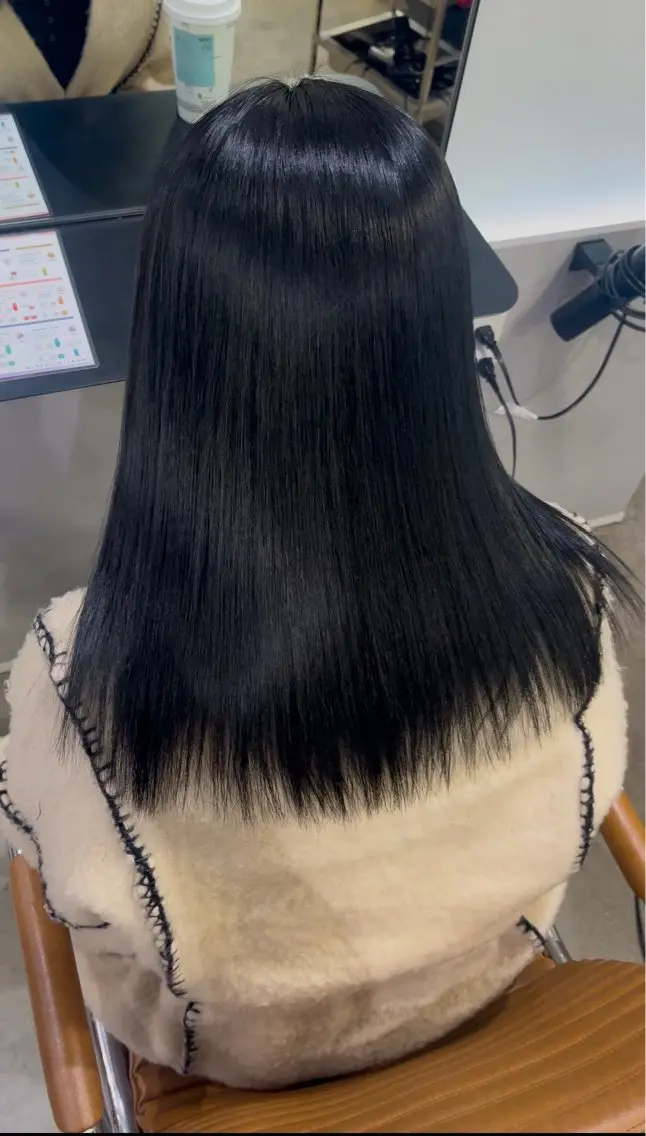 ロング ヘアカラー 遠峯 海晴のヘアスタイル