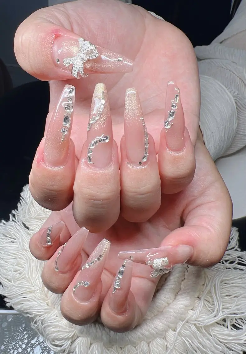 ネイル 長さ出し グラデーション 卒業式 キラキラネイル マグネットネイル ハンドネイル Lee Nailsのネイルデザイン