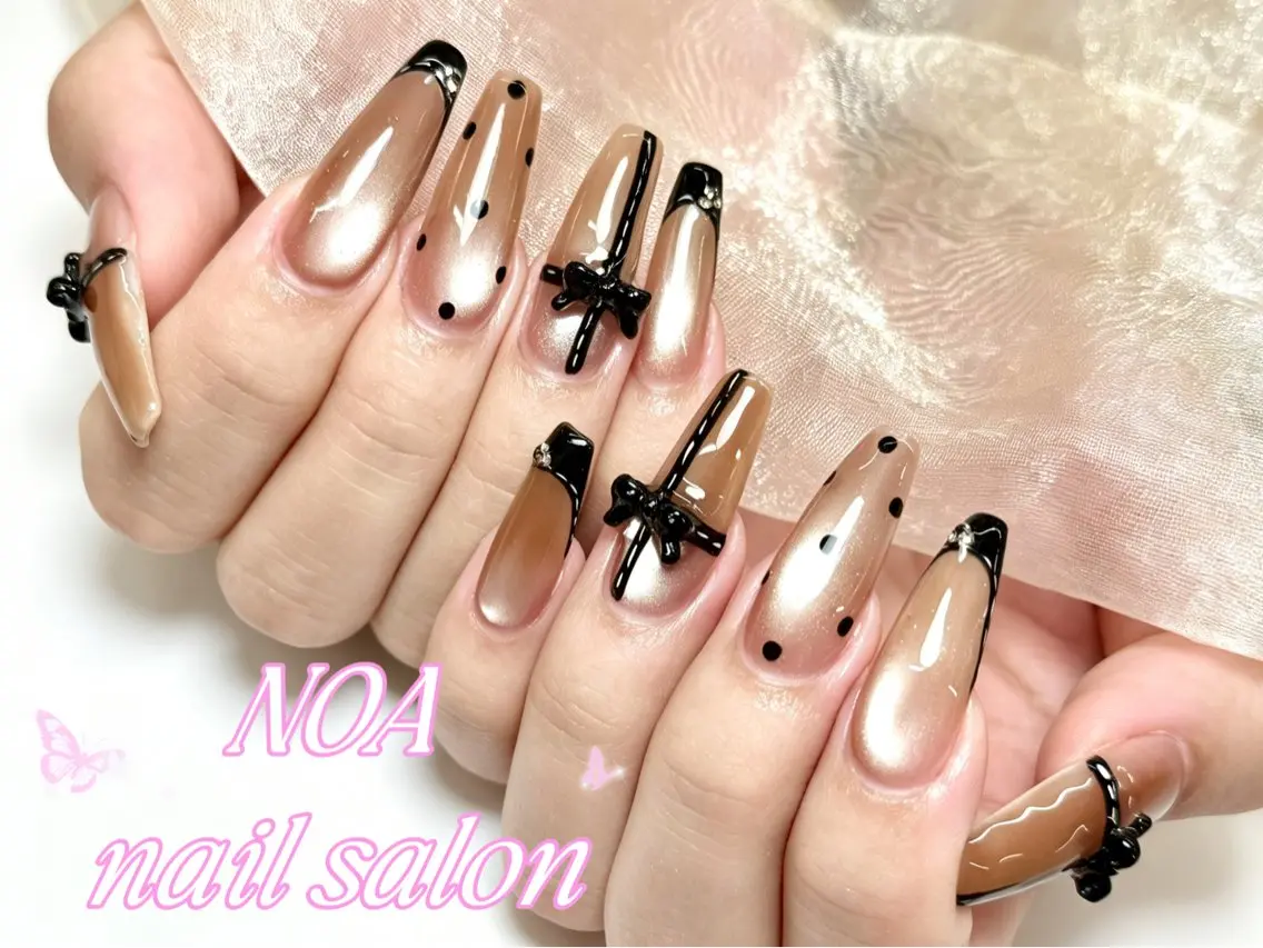 ネイル 長さ出し フレンチネイル ジェルネイル ガーリー キラキラネイル ハンドネイル Noa Nail みつきのネイルデザイン