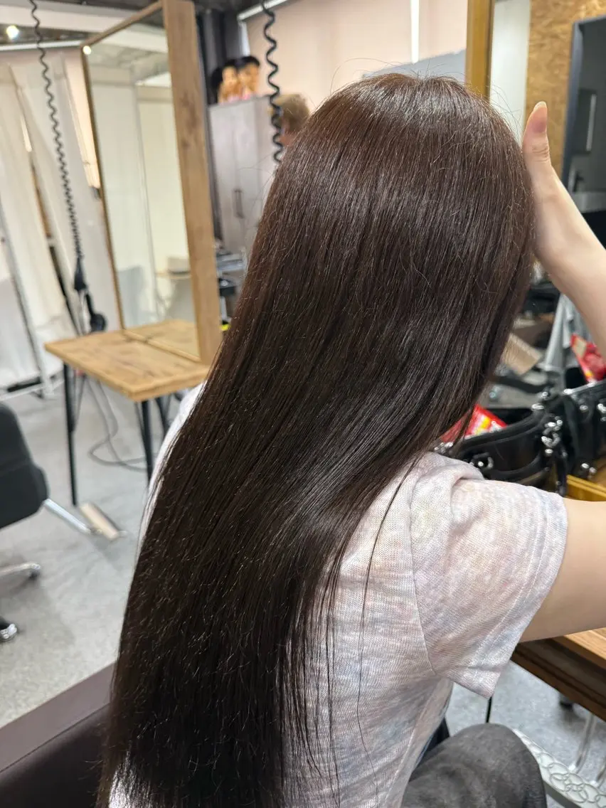 ロング カラー ブラウンカラー 望月 憂嘉のヘアスタイル