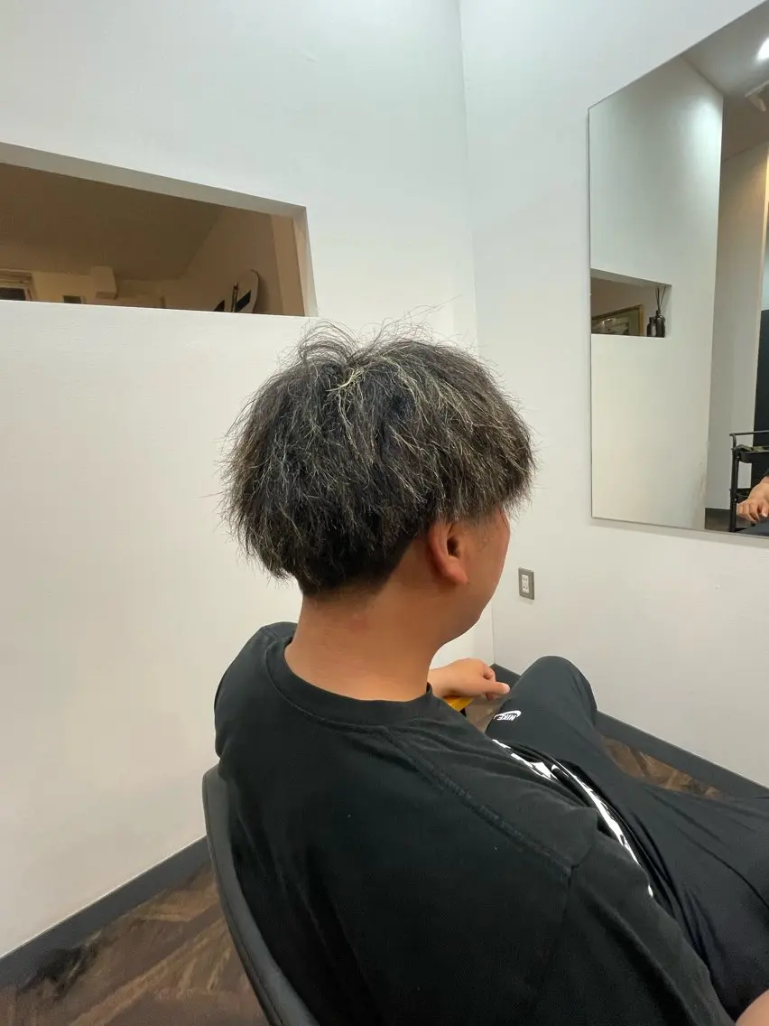 ショート メンズ フェードカット カット 鮎川 竜汰のヘアスタイル