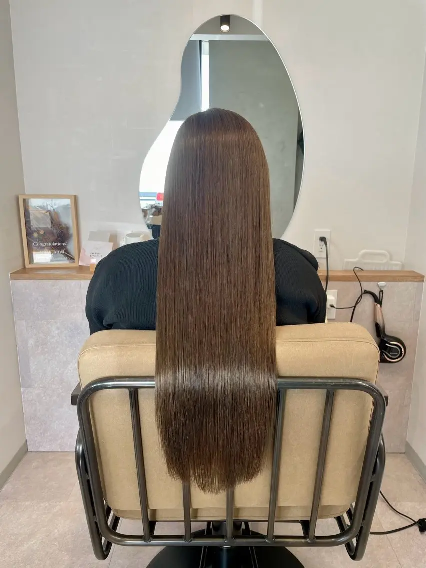 ロング カラー 井上 嘉名のヘアスタイル