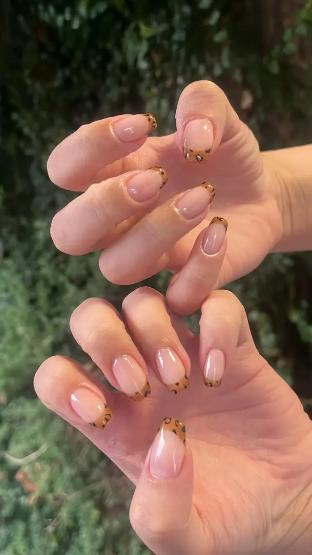 ネイル ニュアンスネイル シンプルネイル SAKU nail 作島茜のネイルデザイン