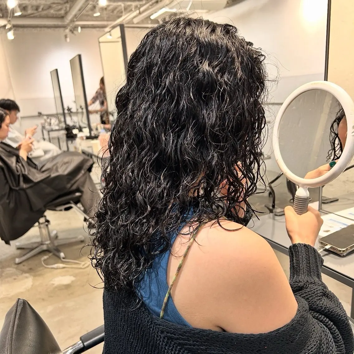 ロング パーマ カット ヘアカラー パーマ 切りっぱなしBOB 職人💜Anzuのヘアスタイル