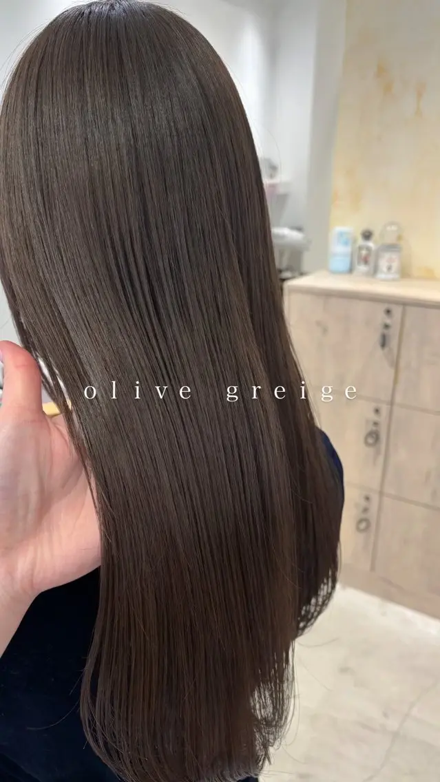 ロング カラー グレージュ オリーブグレージュ オリーブグレー hair shioのヘアスタイル