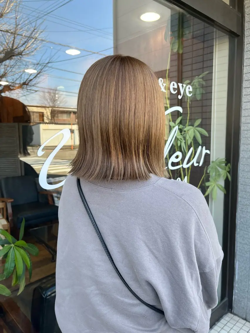 ミディアム 立野 希沙のヘアスタイル
