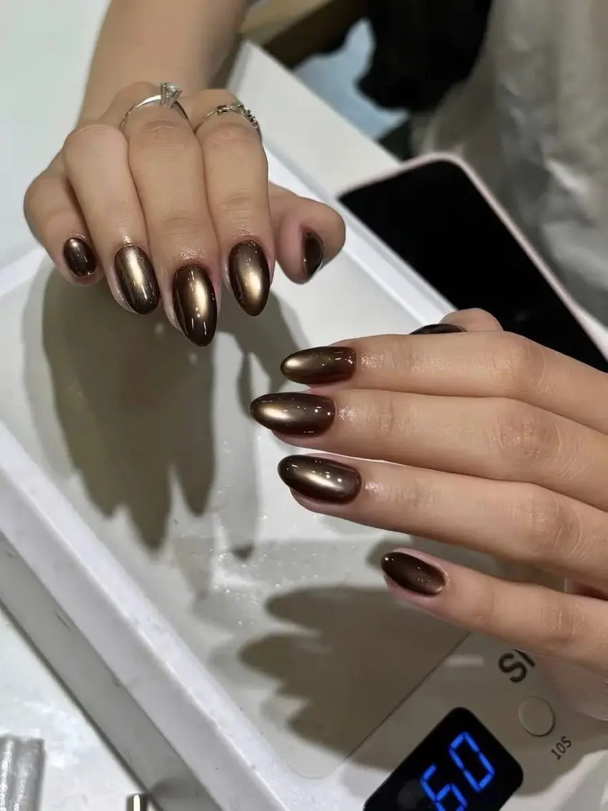 セミロング T&D NailSalonのネイルデザイン