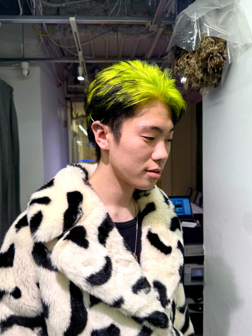 ショート カラー メンズ ヘアカラー 🩶ハイトーン × プルエク🩶MIWAのヘアスタイル