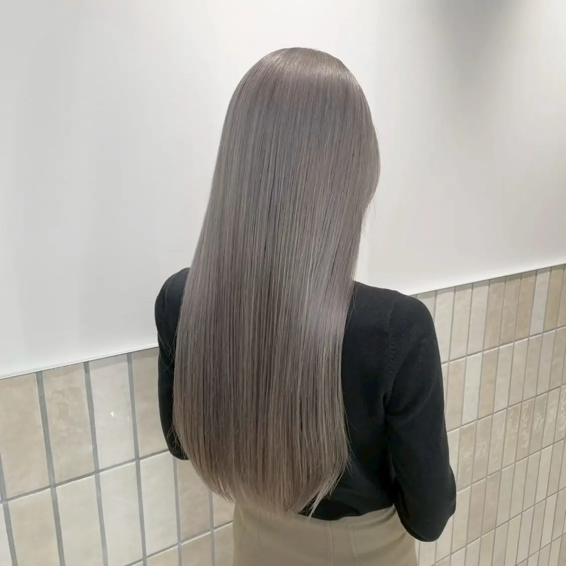 ロング カット ヘアカラー トリートメント 🦋高屋敷陸🦋 レイヤー/グレージュのヘアスタイル