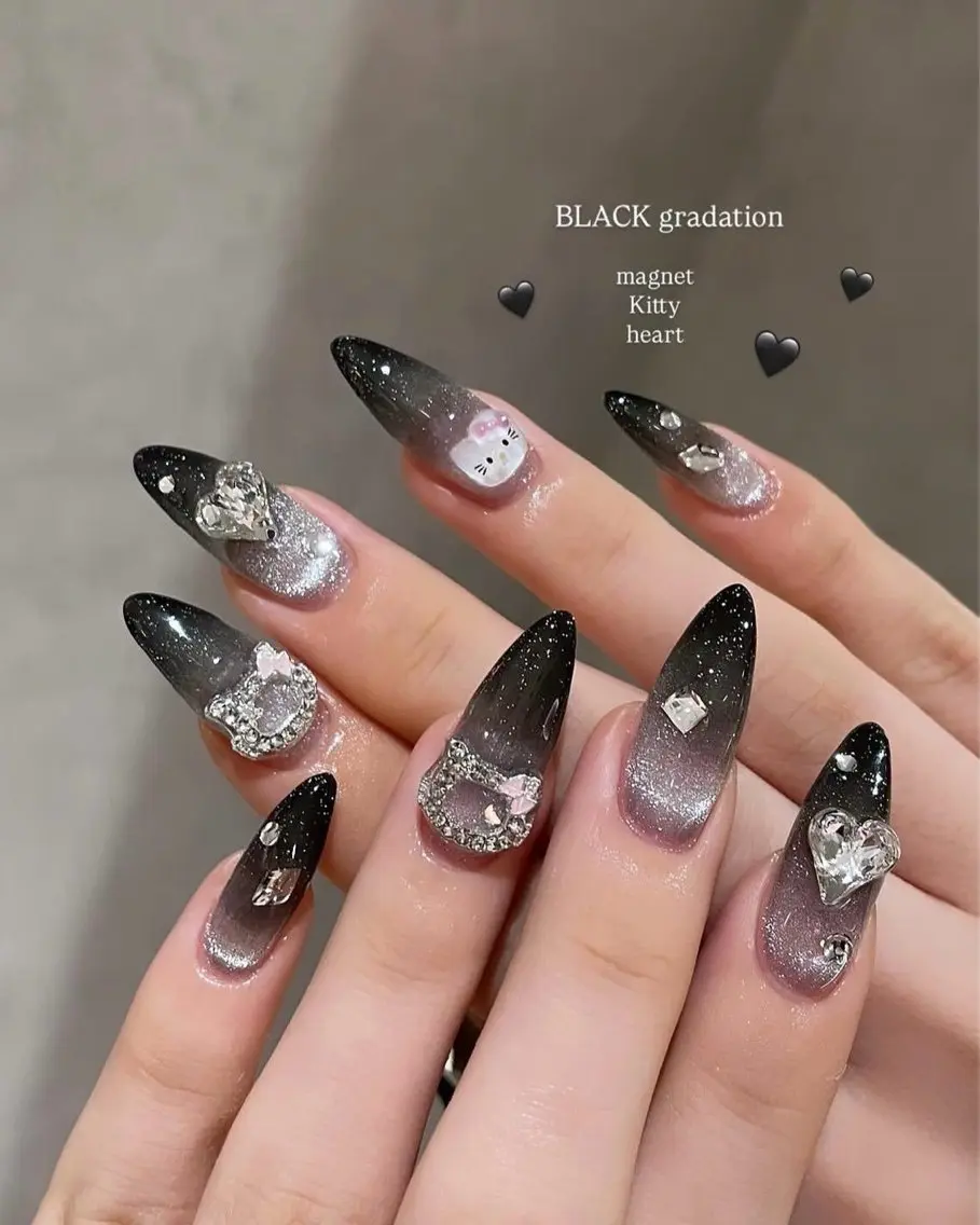 ネイル グラデーション ラメ(グリッター) マグネットネイル ミラーネイル ニュアンスネイル ハンドネイル Lumi de nailsのネイルデザイン