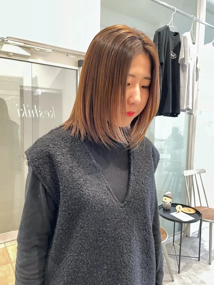 ミディアム カット ヘアカラー KAZU/レイヤー レイヤー/ハイトーンのヘアスタイル