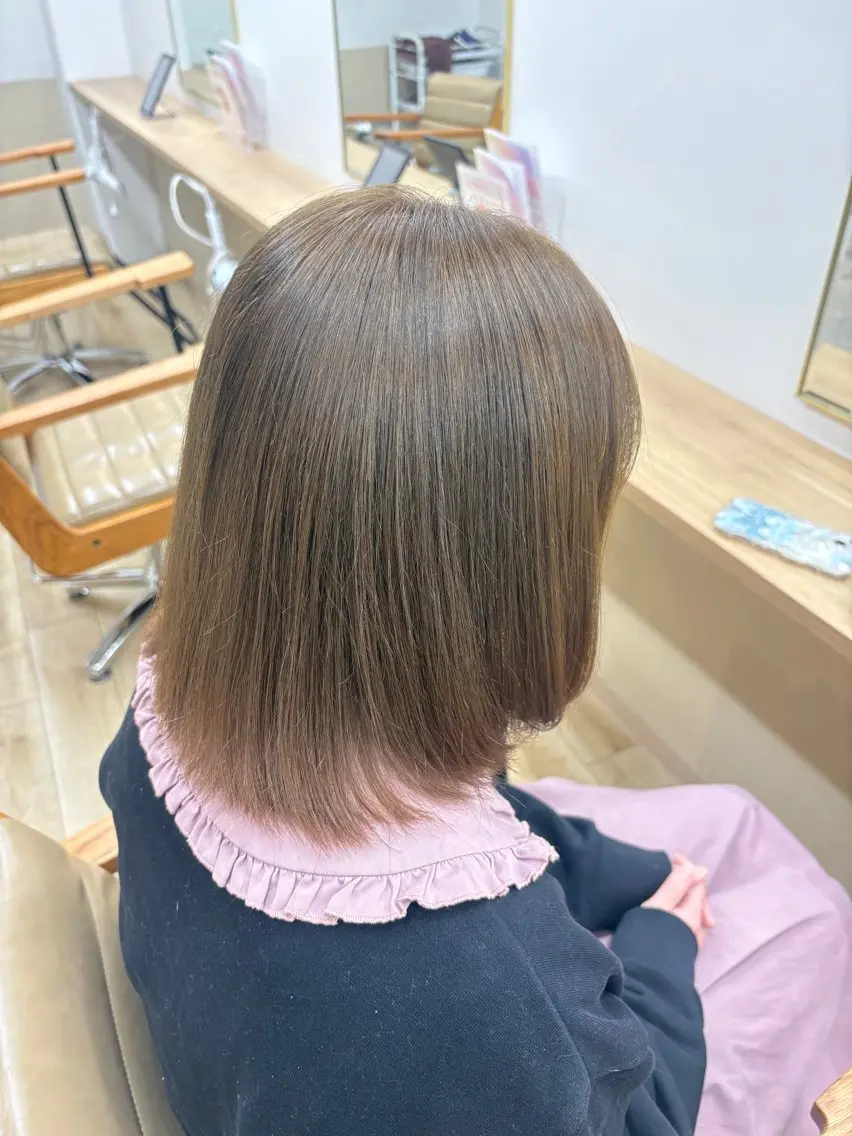 カラー a. ririのヘアスタイル
