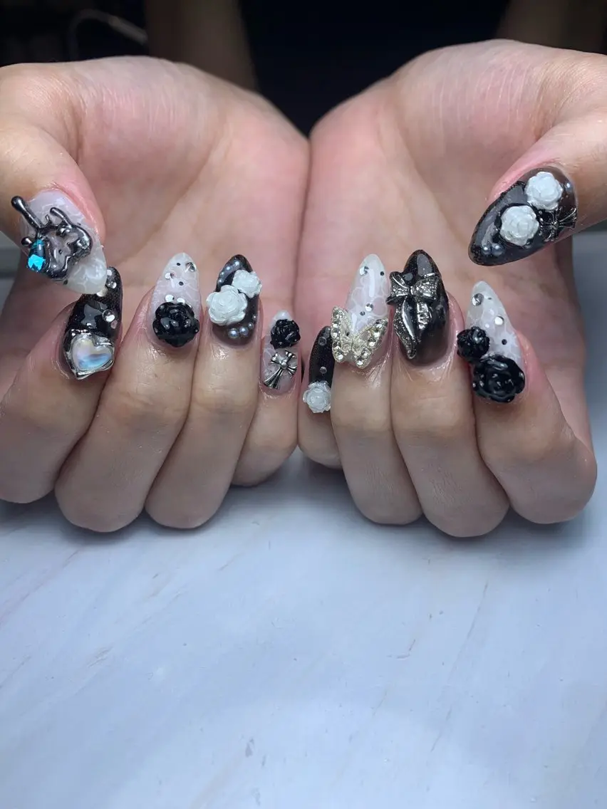 ネイル akina nailsのネイルデザイン
