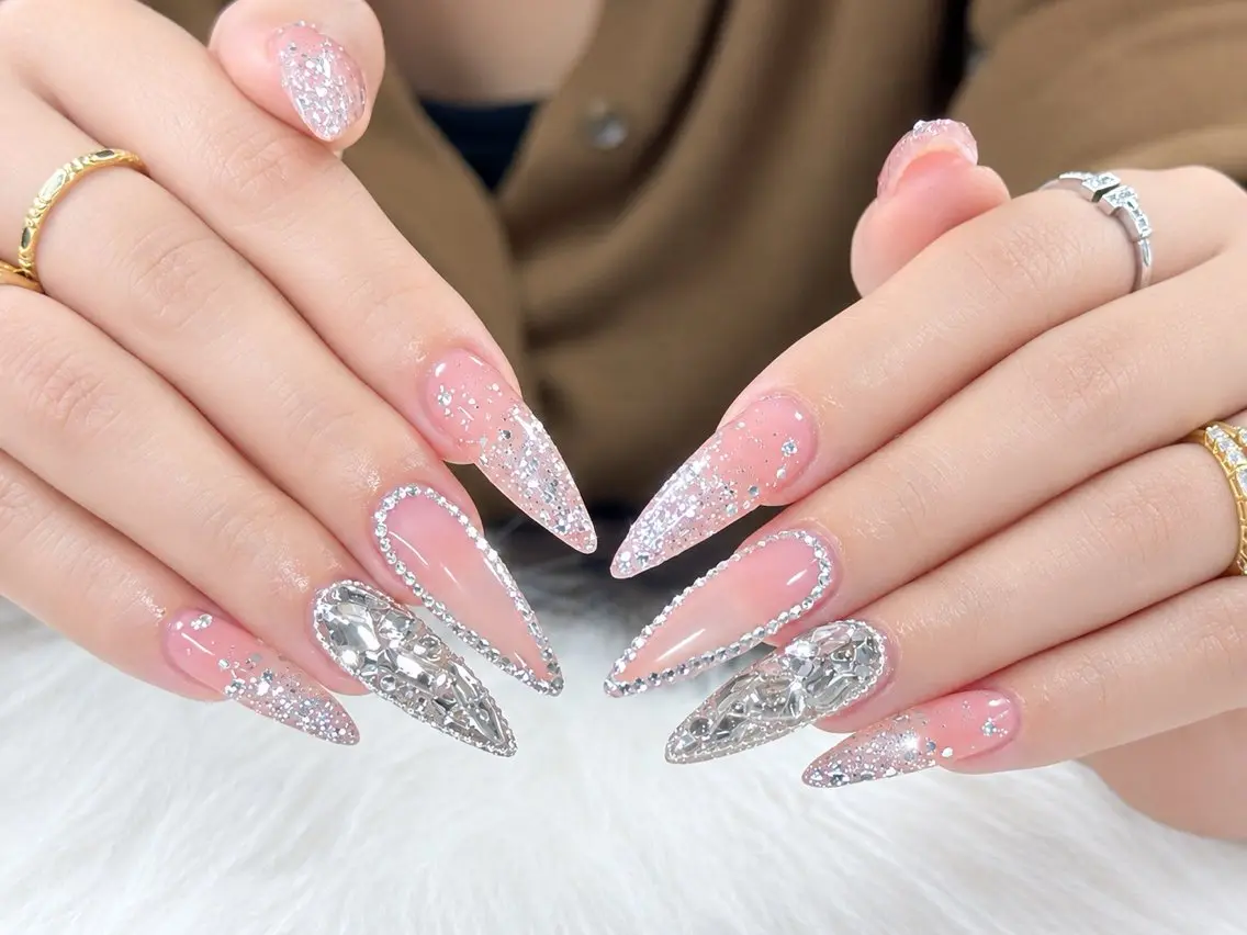 ネイル ハンドネイル LUNE DC NAILのネイルデザイン