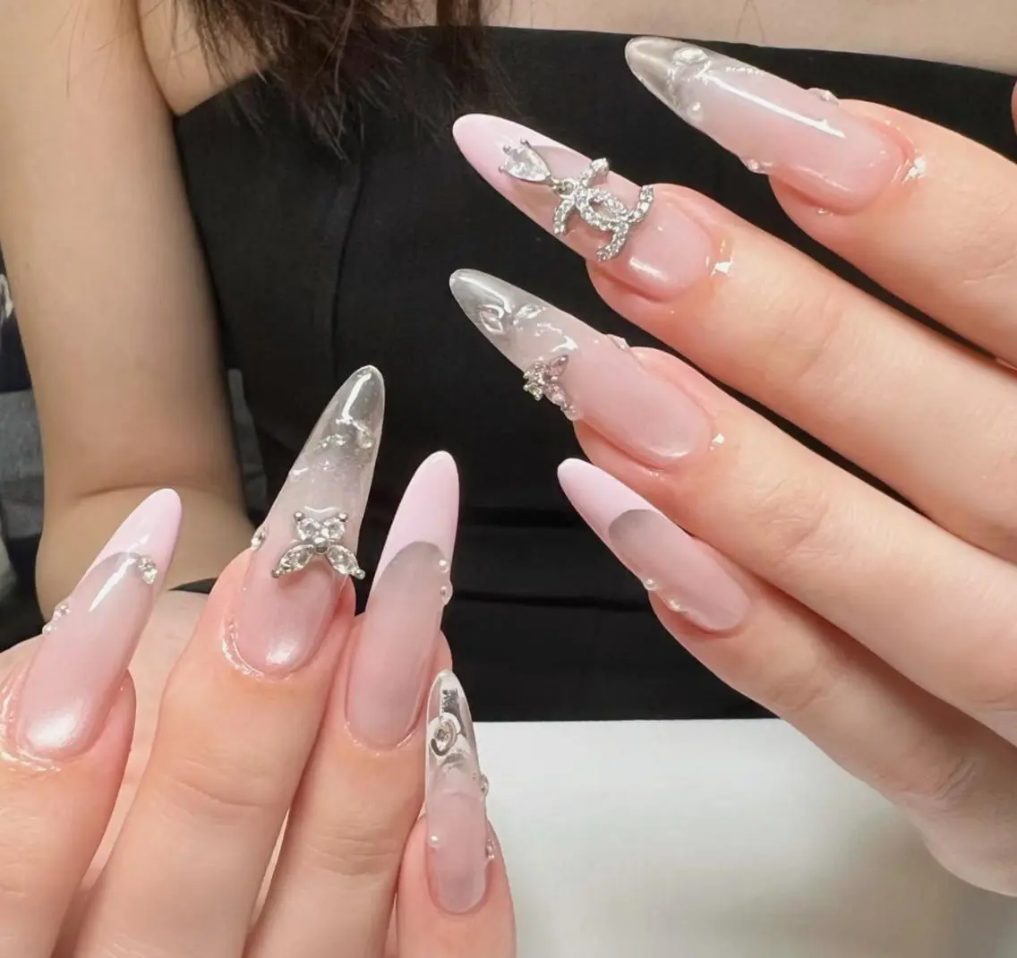 ネイル ハンドネイル ハンドケア 🍑 momo_nailのネイルデザイン