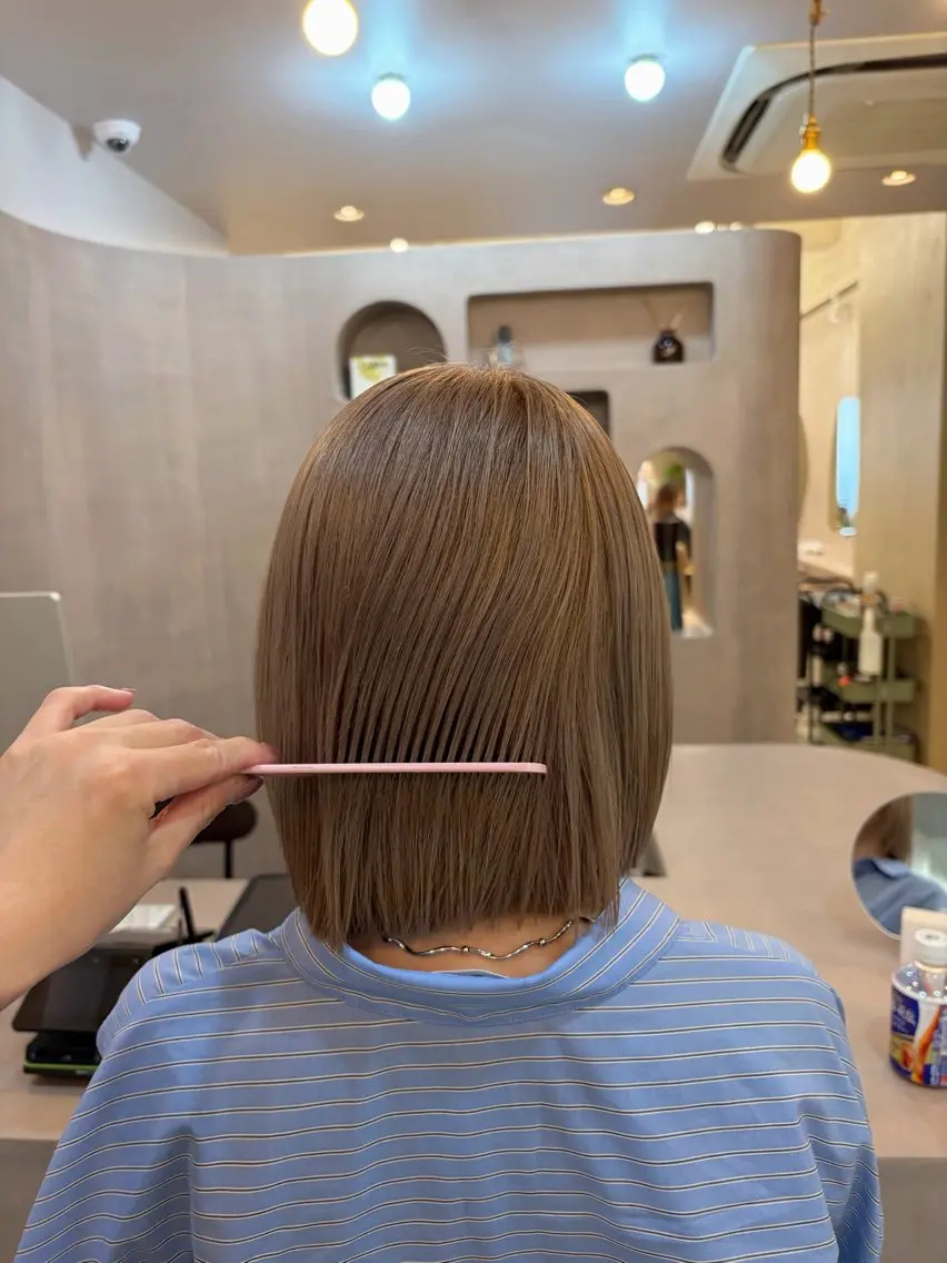 ショート カラー カット ヘアカラー 明賀 瞳 /みょうが ひとみのヘアスタイル