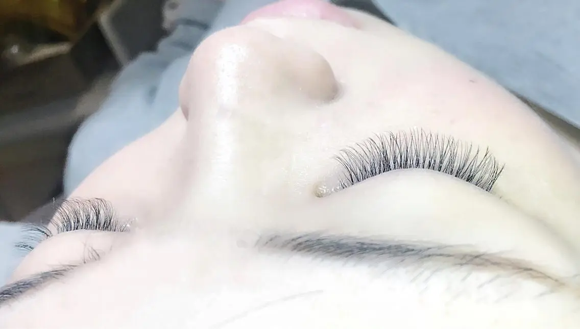 マツエク・マツパ ボリュームラッシュ まつげと眉の専門店 Appy.Lashのマツエク・マツパデザイン
