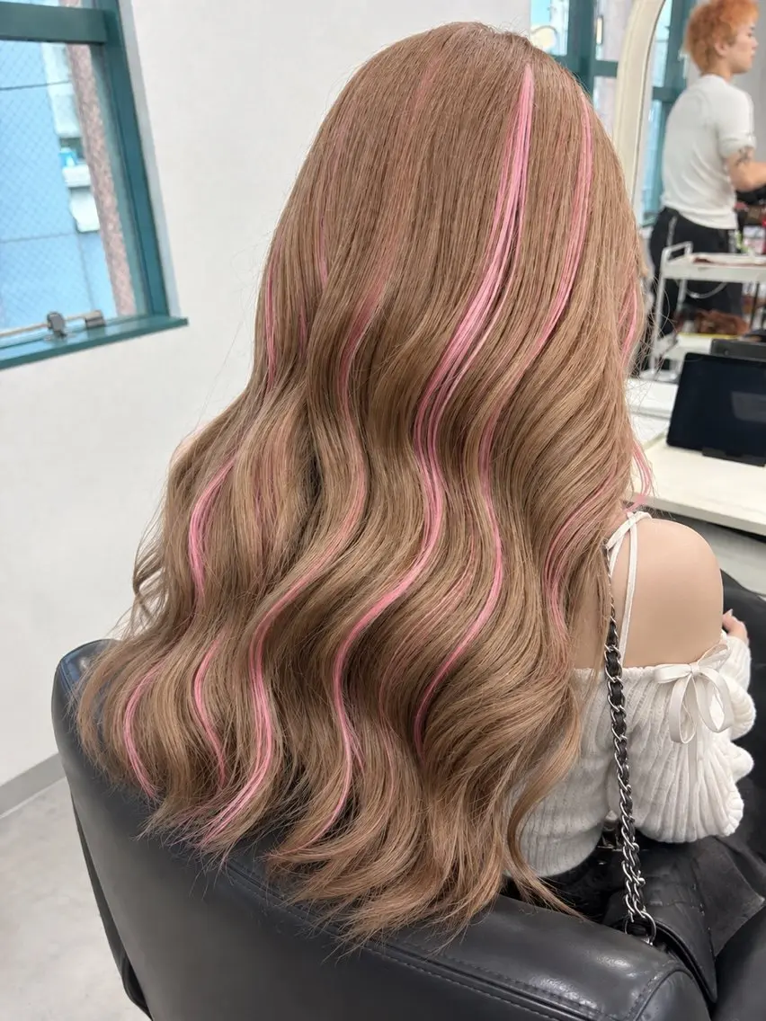 セミロング カラー ブリーチカラー×レイ ヤー/SHIZUKUのヘアスタイル
